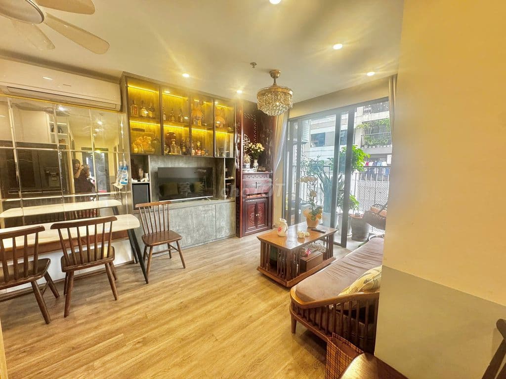 Bán căn 3PN diện tích 76m giá 5,8 tỷ có thương lượng, nhà mới đẹp