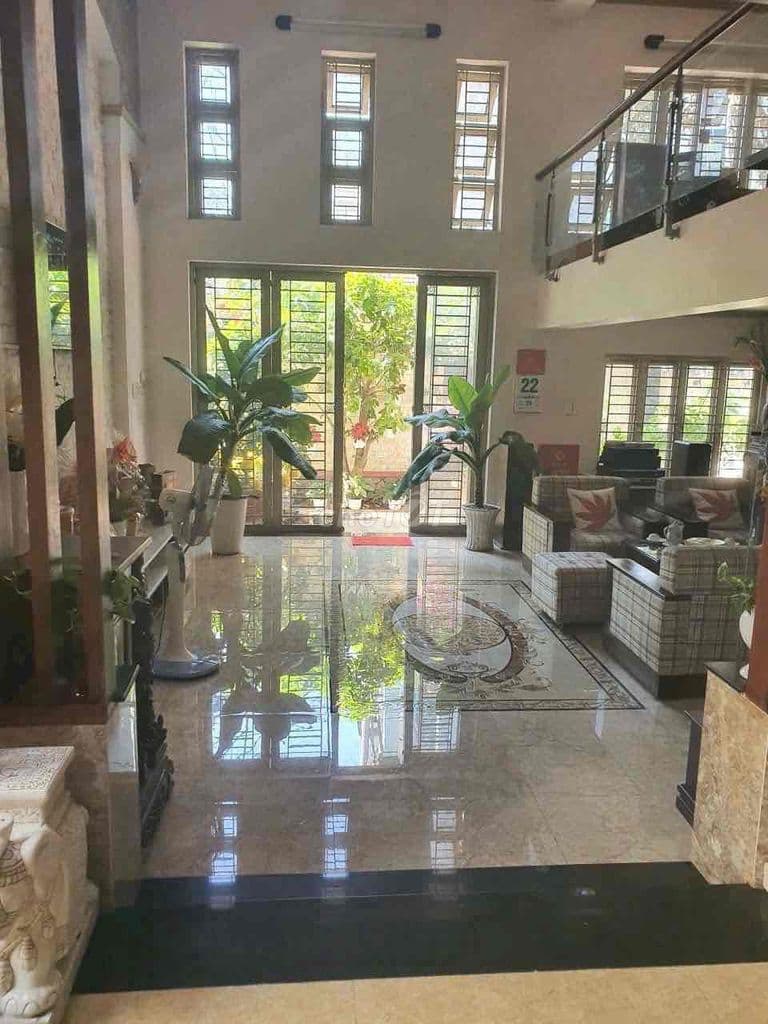 Biệt thự hẻm thông 12m Dương quảng Hàm 7x20 đúc 1T1L2L giá 19,9 tỷ - Ảnh 3