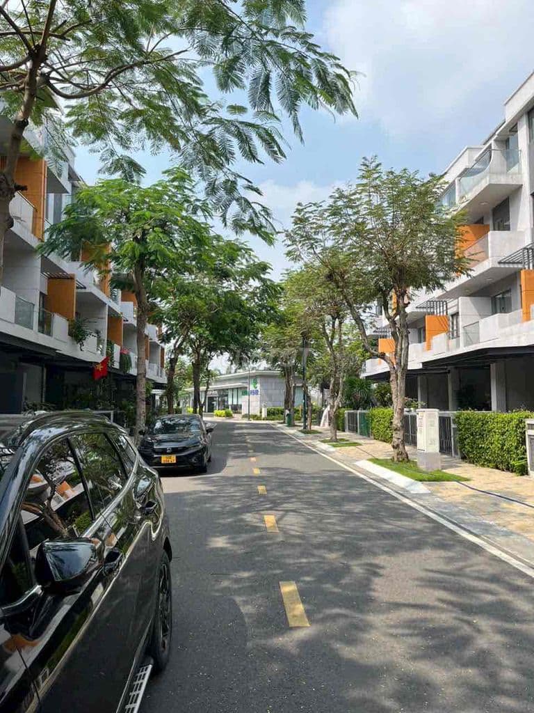 Định Cư Nước Ngoài Cần Bán Ngôi Nhà Tâm Quyết- Đã Có Sổ