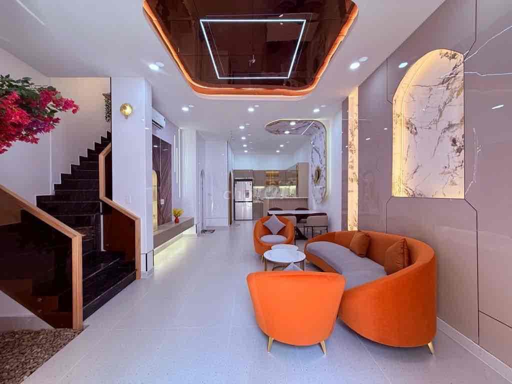 GẦN 70M2 SÁT HẺM XE HƠI 4 TẦNG 4PN TẠI NƠ TRANG LONG GIÁ 7.x TỶ