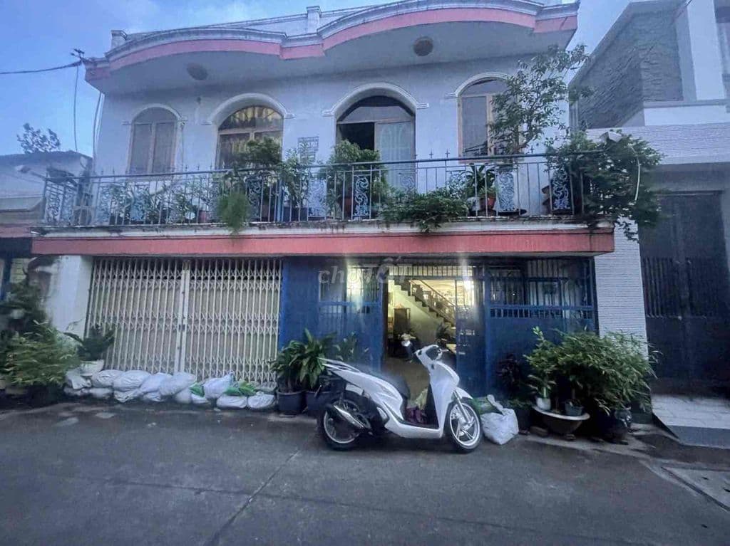 Ngộp bank cần bán gấp HXH Phạm Thế Hiển Quận 8, 94m2, công nhận đủ.