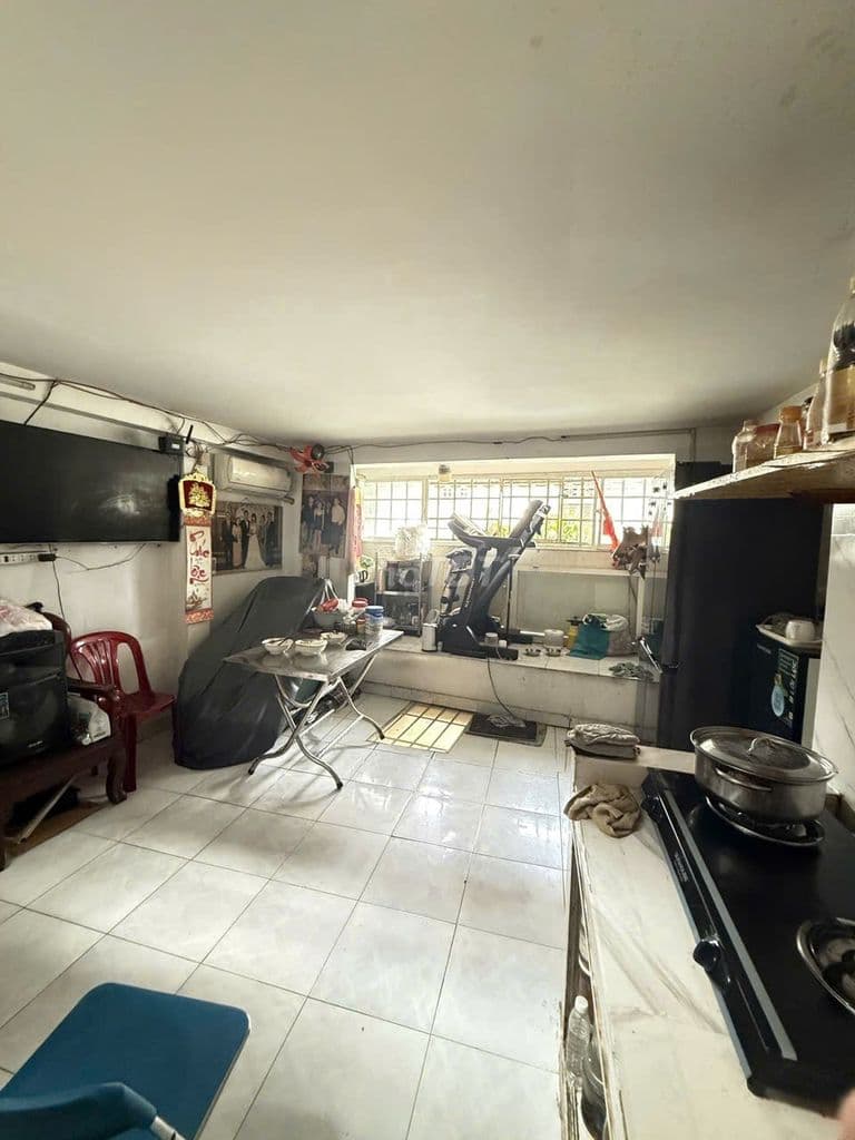 cần bán gấp nhà hẻm 8m, cư xá bắc hải,q10. 4,5x6=5 tầng,giá, 5,5 tỷ - Ảnh 2