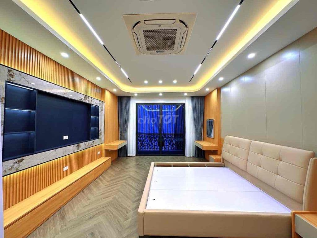 Chính Chủ Bán Nhà Hoàng Quốc Việt - Ảnh 2