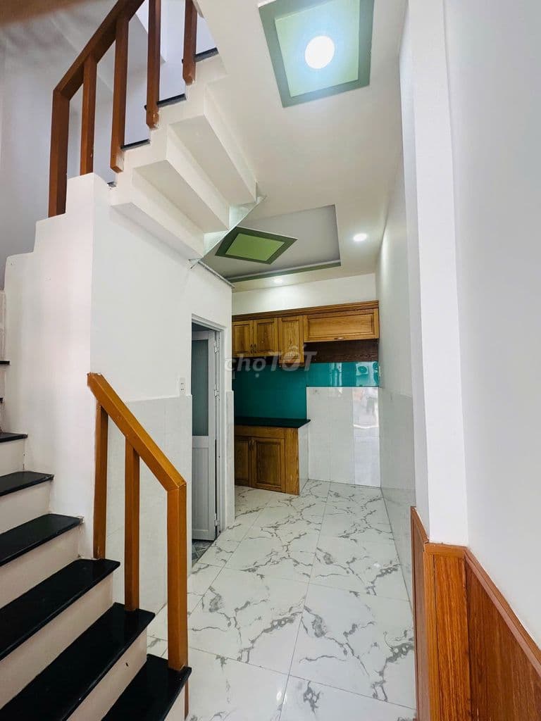 Nhà 46m2 Quận 12 ĐHT Gần Nhà hàng Cần Phong 2 Đứng Tên Giữ Sổ Gốc - Ảnh 2