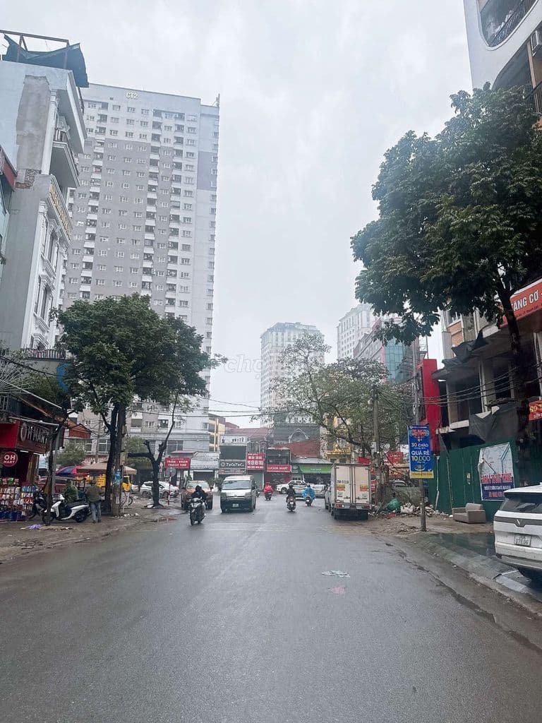 Toà Văn Phòng Đấu giá Tân Triều 130m 9tầng mt6m,vỉa hè ô tô tải tránh - Ảnh 3