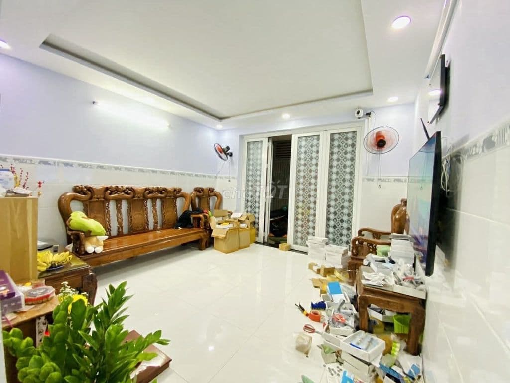 Bán Nhà Hẻm 8M, Ngay Nguyễn Sơn, Giáp Tân Bình, 4M X 18M, Nhỉnh 7 Tỷ