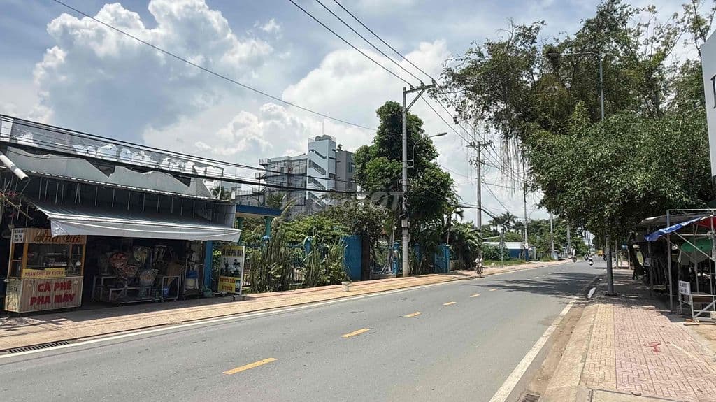 MẶT TIỀN KINH DOANH ĐƯỜNG LONG PHƯỚC - NGAY CHỢ - 10 TỶ/205M2