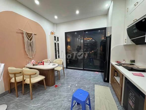 bán nhà Phúc Lợi Long Biên 5 tầng mặt ngách