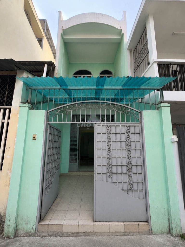 Bán nhà Phan Xích Long, hẻm trung tâm – 2.4x20m, 2.5 tấm