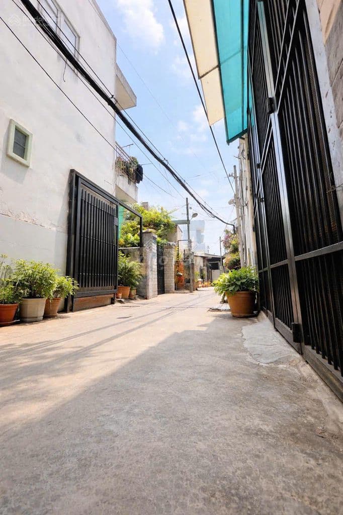 Định cư Mỹ ( Thật 100% ) Cần bán gấp nhà đang ở