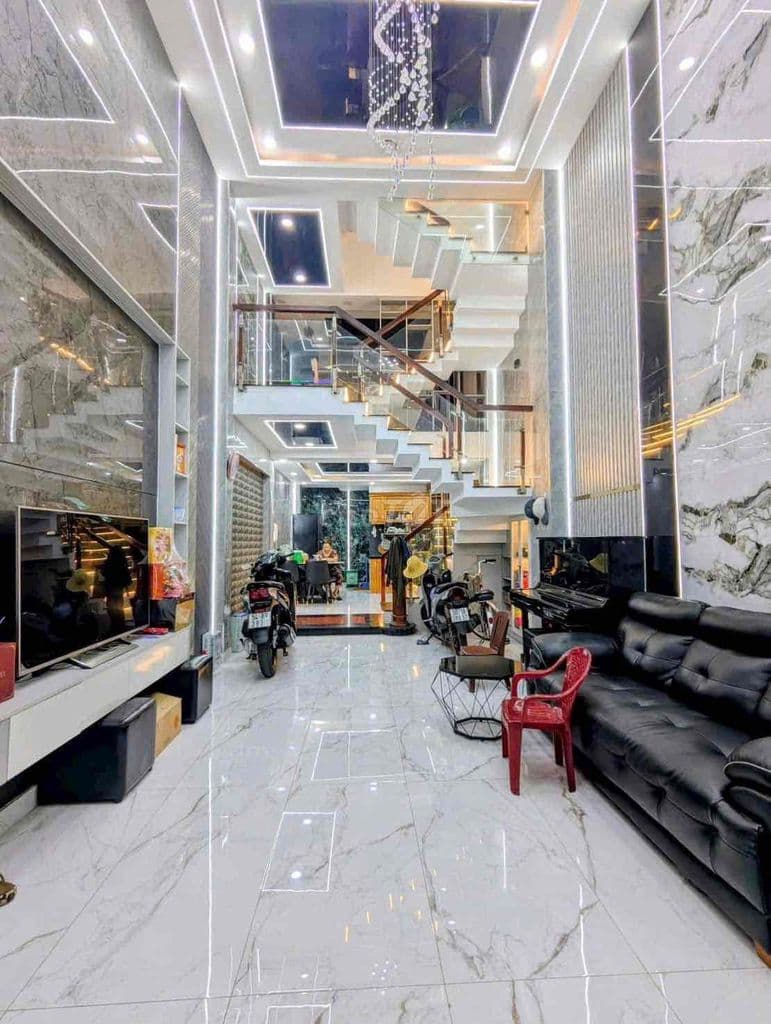 🌈 NHÀ 4,5LẦU MẶT TIỀN ĐƯỜNG NGUYỄN VĂN KHỐI, P8, QUẬN-GV - Ảnh 2