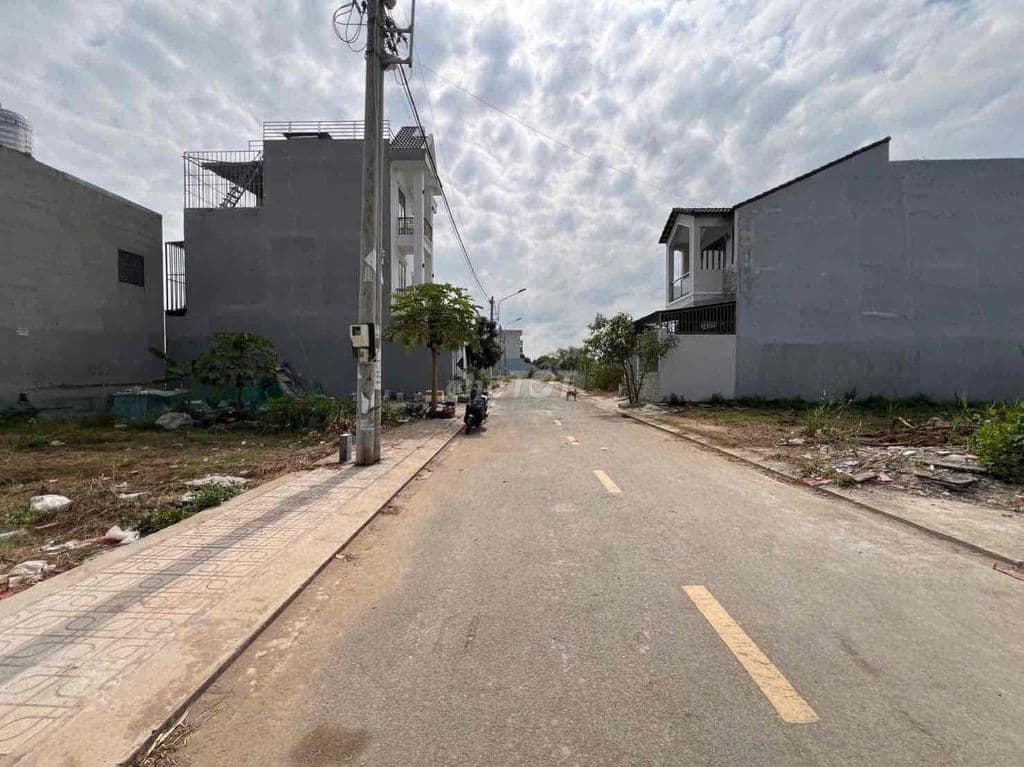 BÁN NỀN ĐẤT GIÁP SÔNG KDC LONG THUẬN - 16 TỶ/438M2 - Ảnh 3