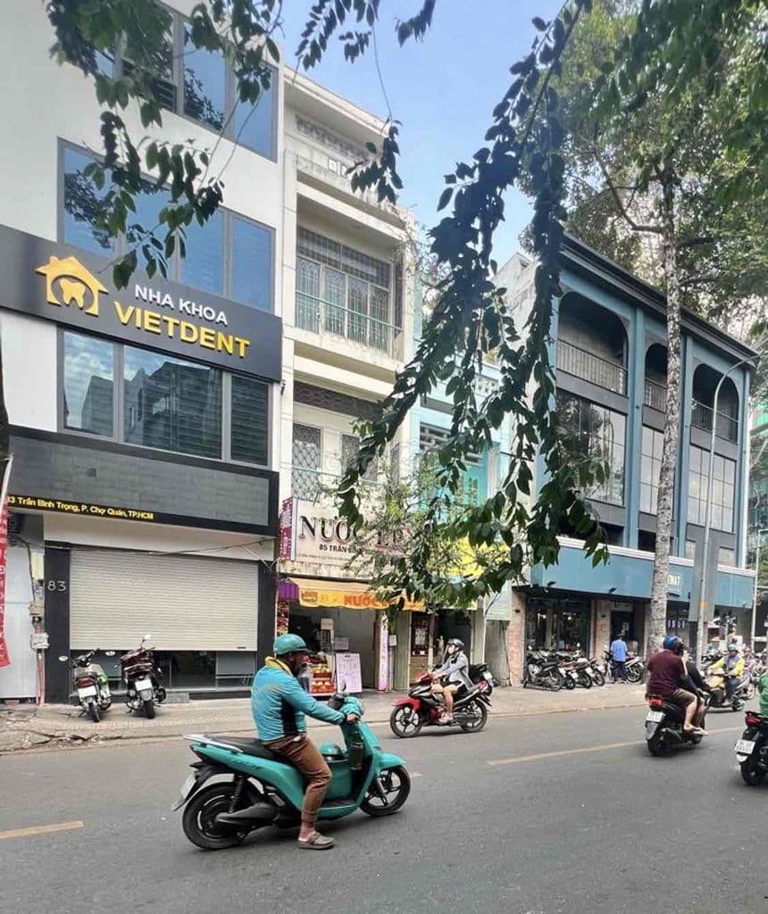 MẶT TIỀN KINH DOANH - TRẦN BÌNH TRỌNG