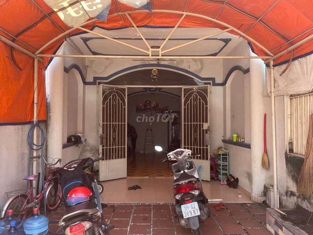 BÁN NHÀ 1 SẸC QUỐC LỘ 1A GẦN GÒ VẤP