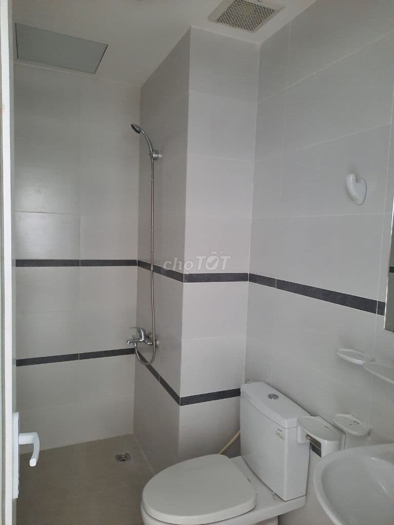 Chính chủ cần bán căn 61 m2, 2PN-2WC, cạnh cầu Nguyễn Tri Phương - Ảnh 2