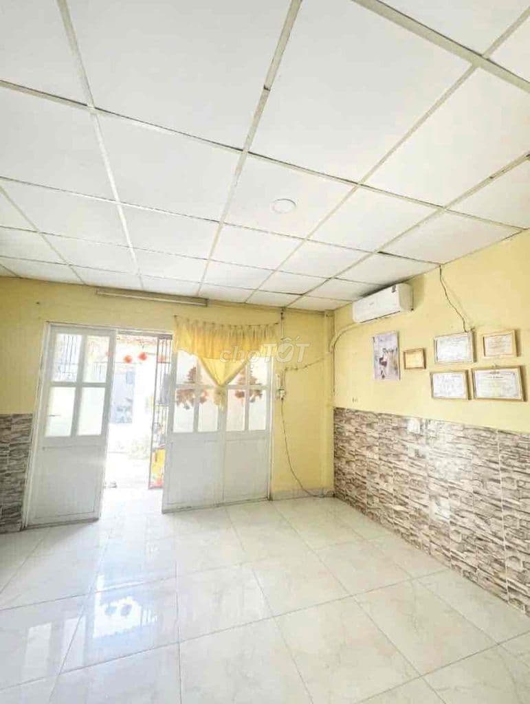 Nhà nhỏ xinh 2 lầu Tô Ngọc Vân - Phạm Văn Đồng - Nhanh tay kẻo lỡ