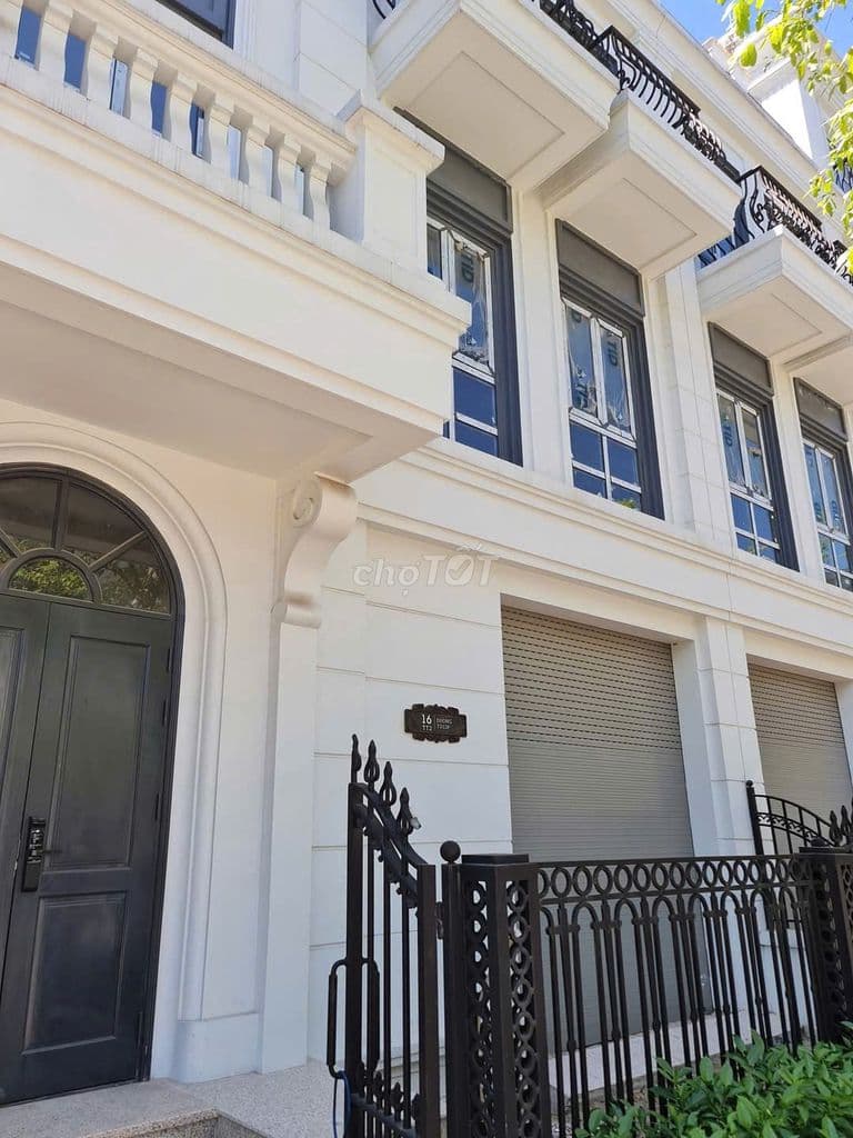 Liền kề sát góc, 136m2, Thạch Bàn Elegant Park Villa, MT 8m, 41 tỷ