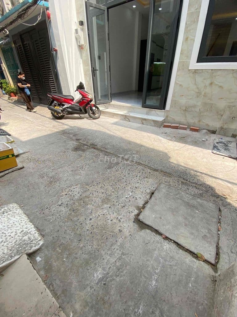 Bán nhà An Duong Vuong Q5