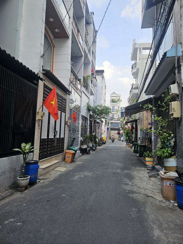 Hiếm ! Giá 4,8 tỷ, DT 65m2, 5x13m, 3PN, sổ A4, hẻm 5m Lê Văn Quới - Ảnh 2