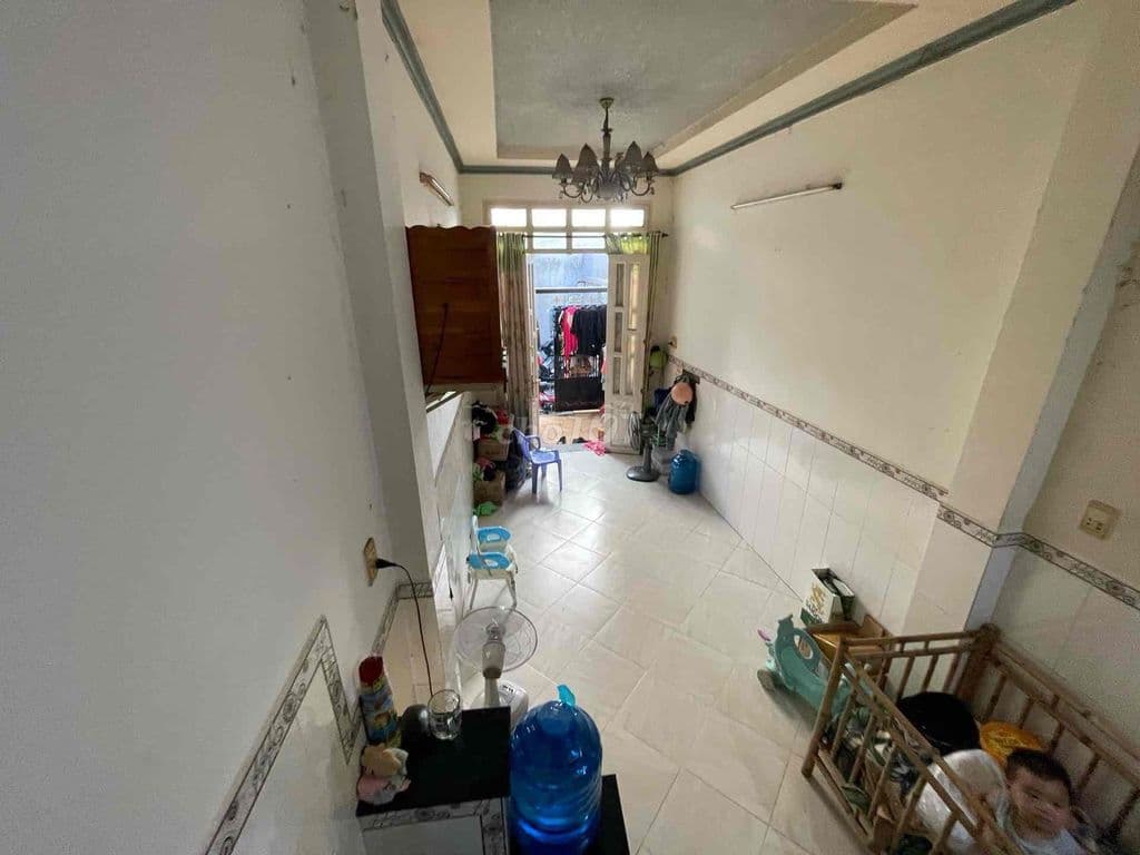 GIẢM SÂU CÒN 4,5 TỶ NHÀ 2 TẦNG 39M2 QUẬN BÌNH THẠNH GIÁP QUẬN 1 - Ảnh 2