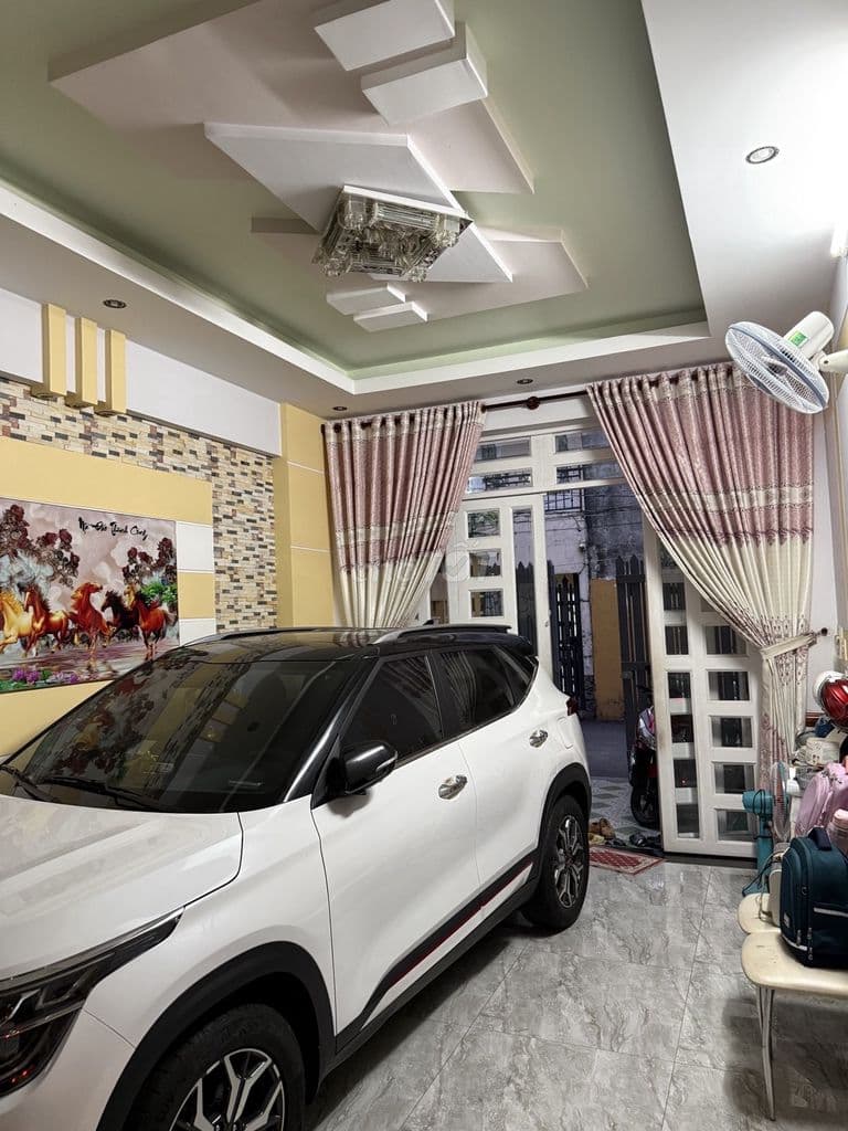 HXH VÀO NHÀ-Ở NGAY-70M2-4TẦNG-4 PN-GẦN QUANG TRUNG P8 GV-CHỈ 7TỶ3 TL