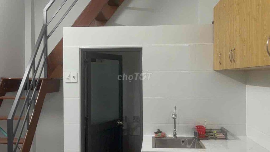 Nhà hẻm nhỏ đường Trần Quốc Toản Q3 cũ dt 3.3x8m giá 4.55 tỷ