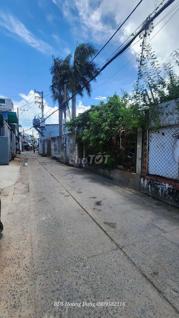 Đất ngay ngã tư Gò Mây,300m2 đất full thổ cư. Chủ ngợp ngân hàng