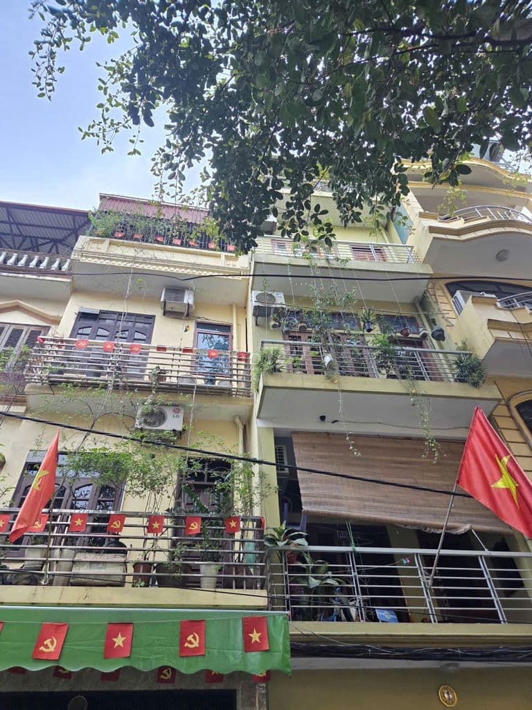 CHÍNH CHỦ BÁN GẤP nhà Hoàng Sâm HQV thông số cực đẹp 51m 4 tầng, MT 4m