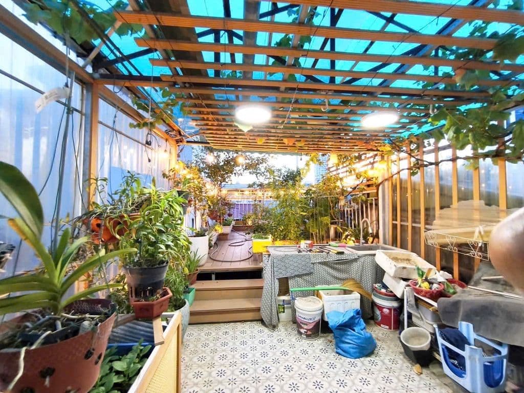 Nhà ở ngay !!! 40m2 x 3.6MT x 6T - Ngõ nông , Gần hồ - tiện ích nhiều