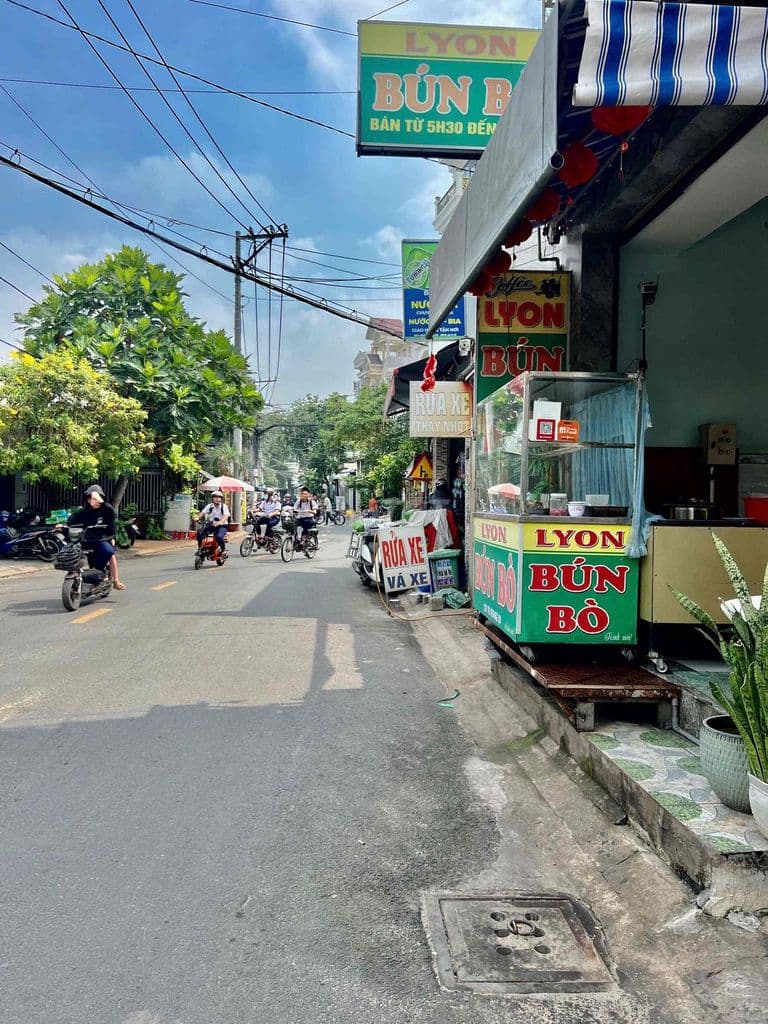 mặt tiền buôn bán - Ảnh 2