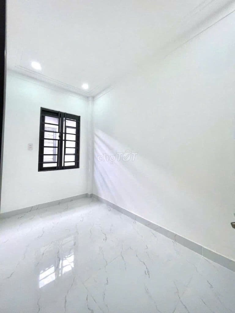 1 tỷ sở hữu nhà đất thổ cư 1 lầu 2PN gần ĐH Nguyễn Tất Thành Q12 - Ảnh 3