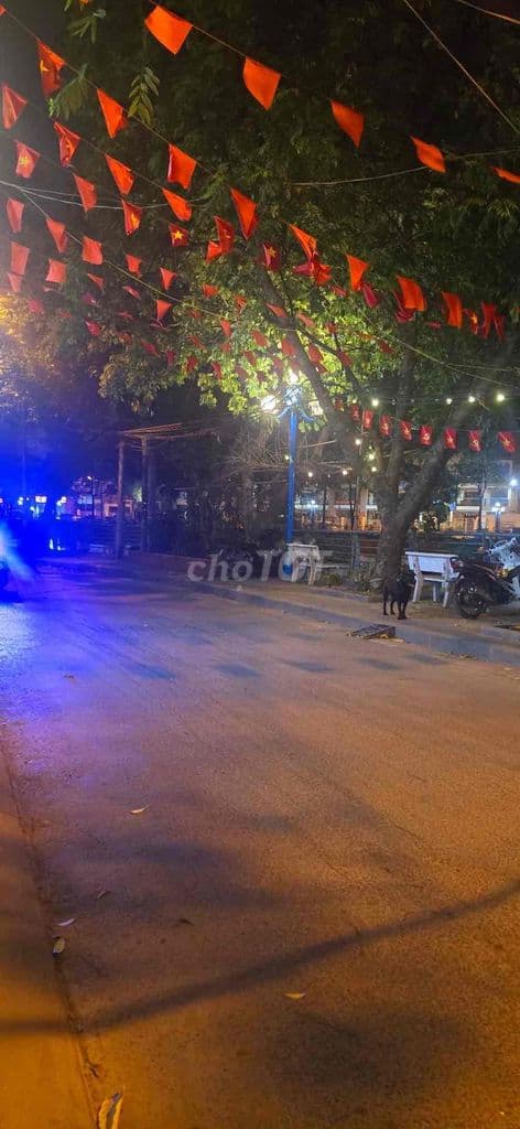 CHÍNH CHỦ CẦN BÁN NHÀ Ở PHỐ LÊ TRỌNG TẤN - THANG MÁY - OTO ĐỖ CỬA