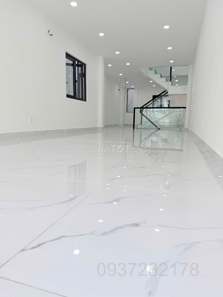 Mặt Tiền Nguyễn Trọng Tuyển Gần Sân Bay 5,1x16m 3 Lầu Mới Đẹp - Ảnh 3
