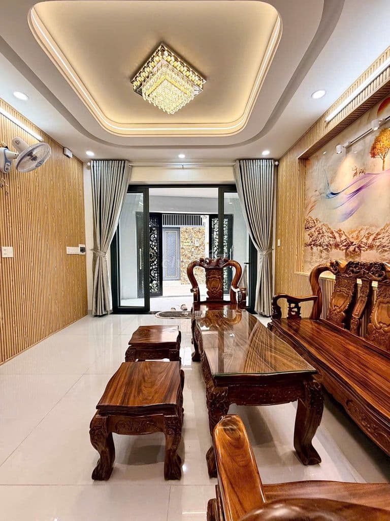 CẦN BÁN GẤP NHÀ 3 LẦU GIÁ RẺ CHÍNH CHỦ - Ảnh 3