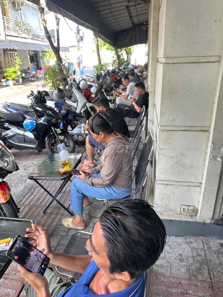 mình cần sang nhượng quán cf