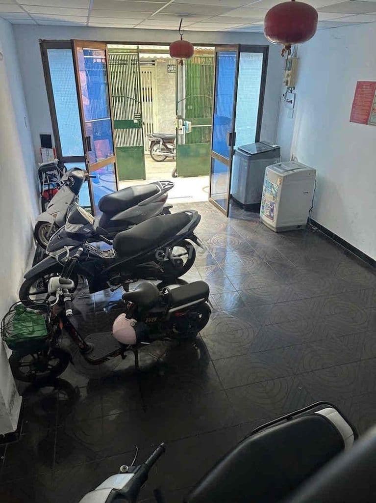 6 CHDV thu 30tr/th 75m2 ngang 4.7m 5 tầng Âu Cơ Tân Phú 8.2 tỷ - Ảnh 2