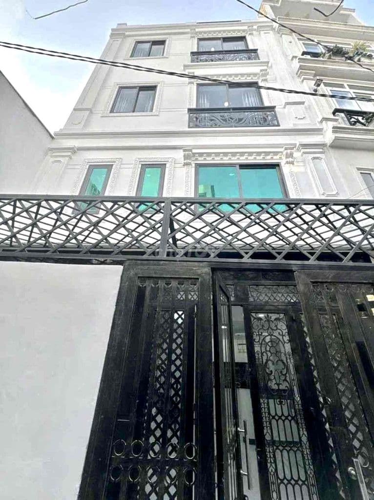 Nhà Bình Thạnh 5 tầng 6,5x7,5m Chợ Cây Quéo chỉ 6,18 tỷ