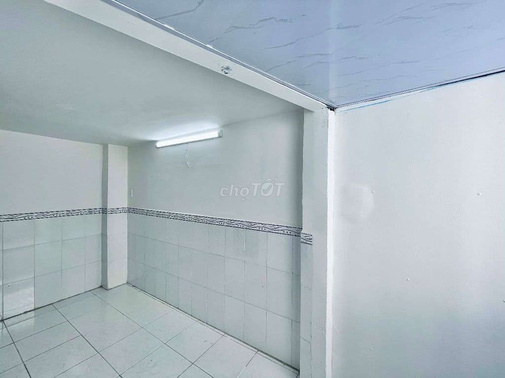Chỉ 1.65 tỷ có nhà Sổ Hồng Riêng - DT sử dụng 20m2 - giáp Bình Thạnh - Ảnh 3
