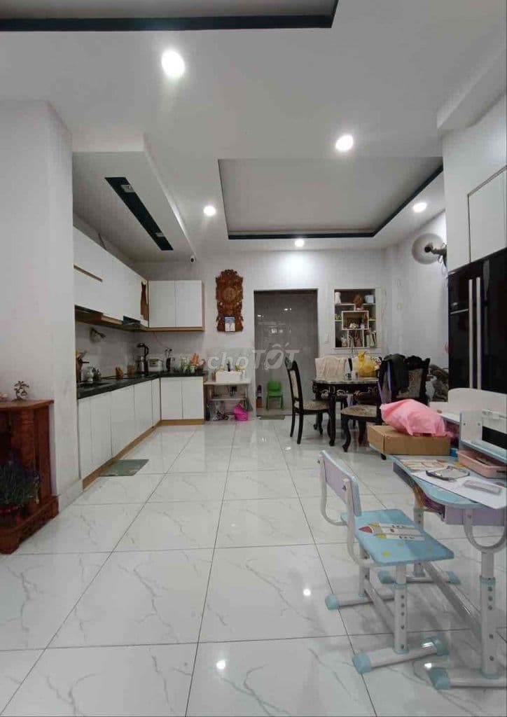 Nhà 50m 5x10 cực hiếm P12 Gò Vấp