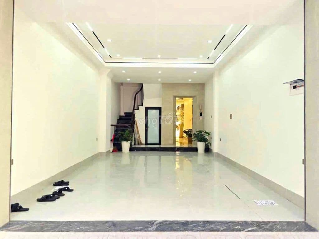 Siêu phẩm Thạch Bàn 45m, 6 tầng, Thang máy, Gara Oto, giá 11,95 tỷ - Ảnh 2