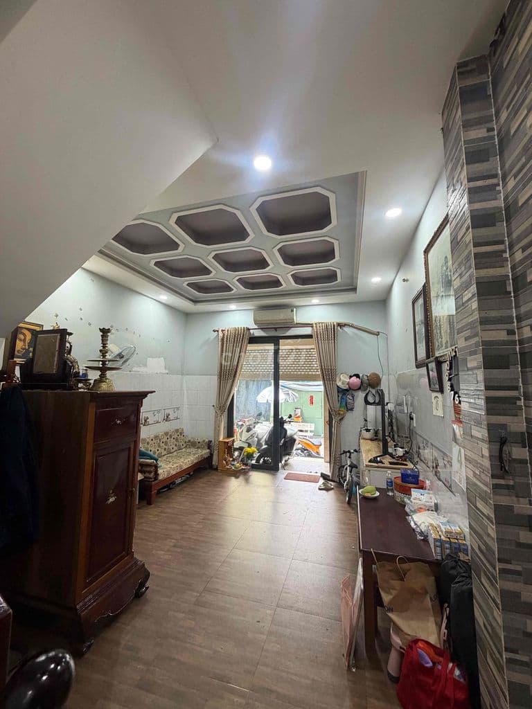 BÁN NHÀ 2 LẦU SÁT VẠN PHÚC CITY - Ảnh 2