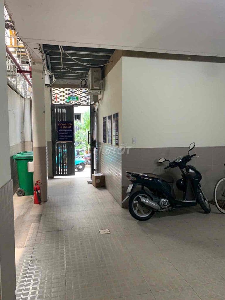 Bán căn hộ dịch vụ hẻm 118 đường Bùi văn ba