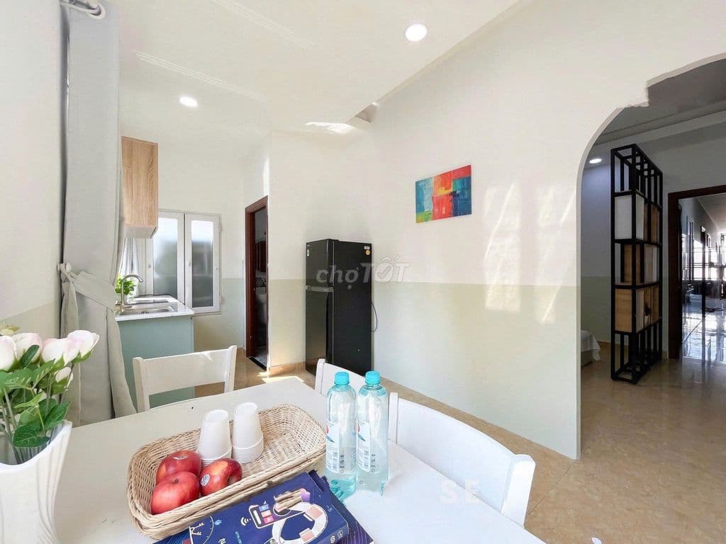 Một phòng ngủ riêng biệt_tách bếp_cửa sổ trời_mgr_bếp điện