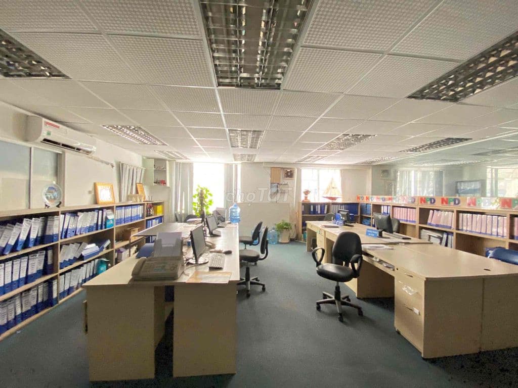 Văn phòng Q1 104m2, sàn trống đẹp, giá tốt