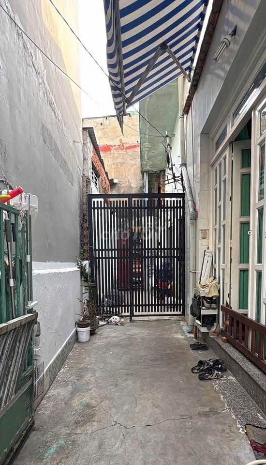 Chính chủ cần bán nhà SHR, Hẻm 33 đường 475 Phước Long B, Thủ Đức