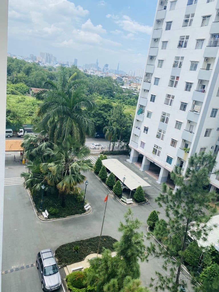 Cần bán chung cư Him lam 6A, 100m2 Giá 5.4 tỷ Sổ hồng, 2PN