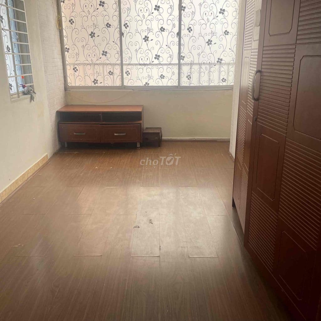 Cần bán gấp căn hộ chung cư Bàu Cát 2 Lô G. DT: 41,2m2, NT đầy đủ - Ảnh 2