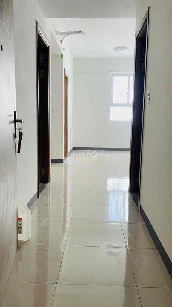 Chính chủ cần bán căn hộ Imperial Place Thuơng mại 2PN 1WC 56m2