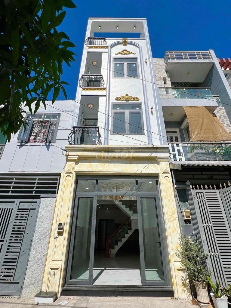 Nhà Bán Bình Tân- 1trệt 3Lầu sân Thượng- nhà mới đẹp