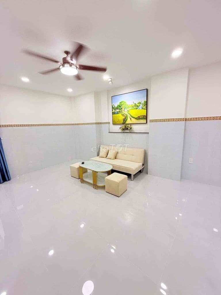 NHÀ VỊ TRÍ ĐẸP - RỘNG 37m2 - Ảnh 2